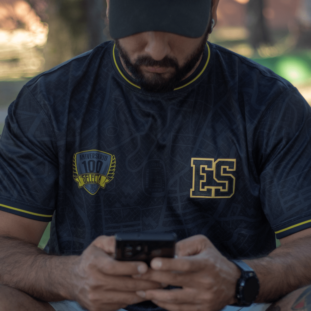 Camisa Selecta, 100 años, negra